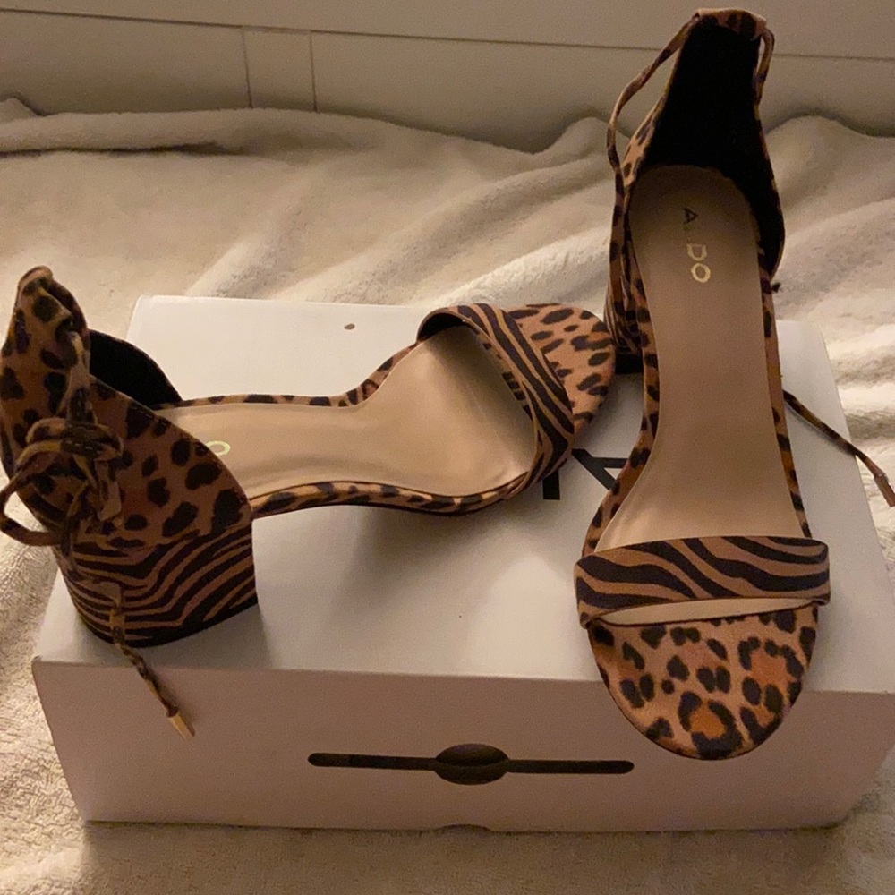 Aldo Paulian small heals